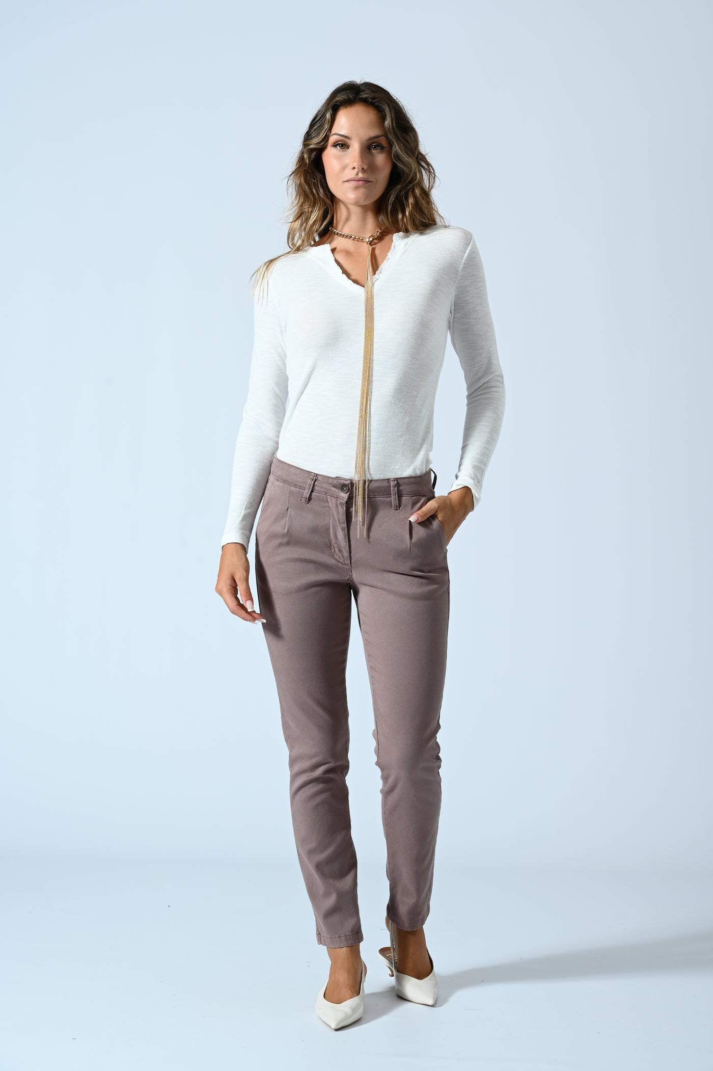 PANT. CHINO PINCE LAVATO