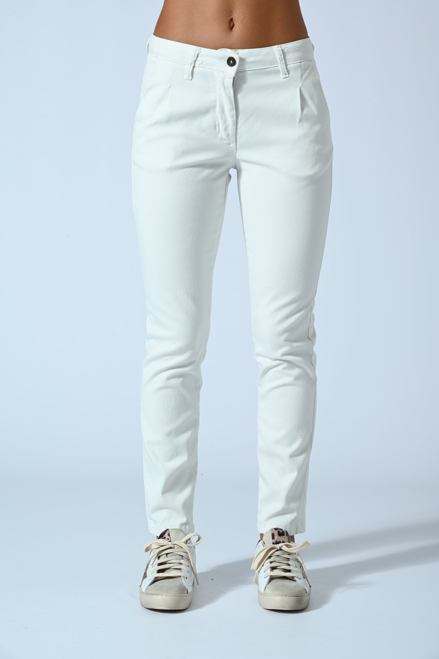 PANT. CHINO PINCE LAVATO
