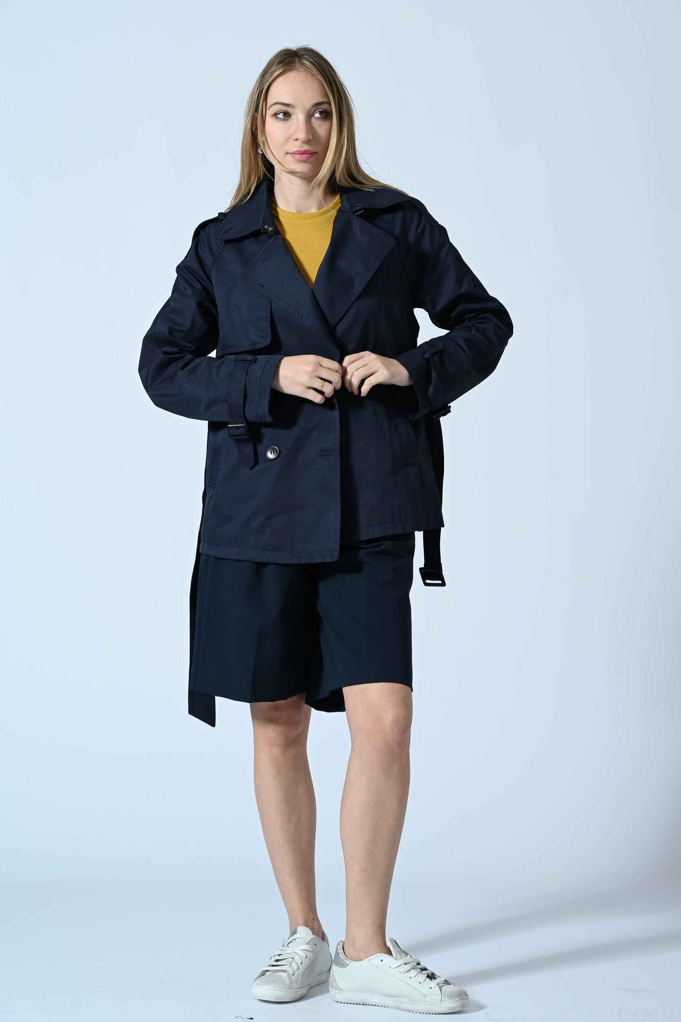 TRENCH CORTO NYLON