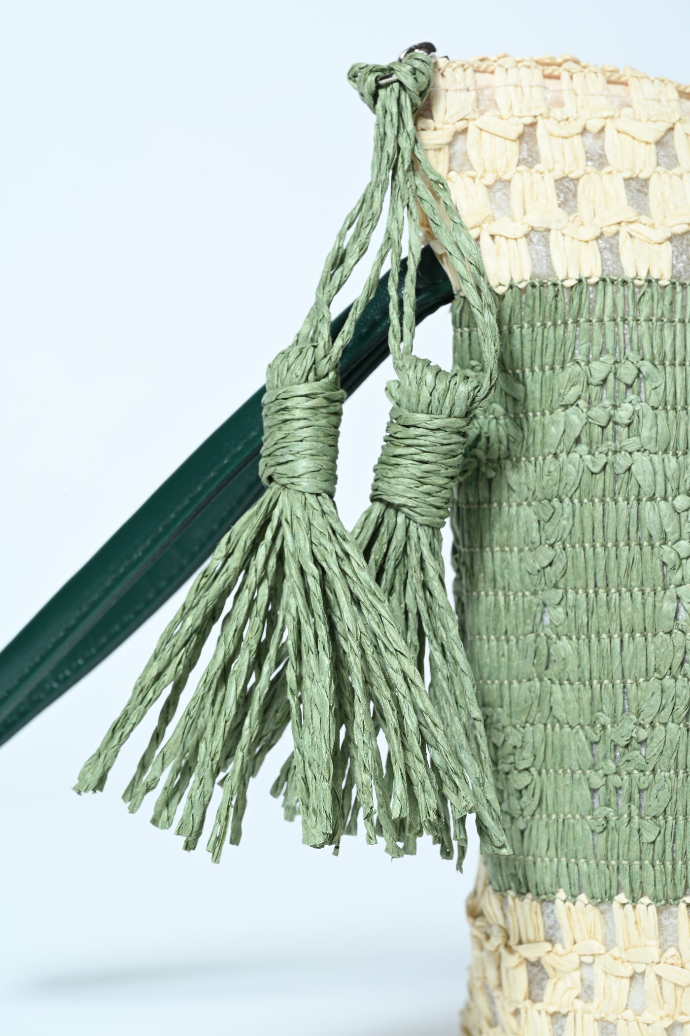 POCHETTE BICOLOR RAFFIA