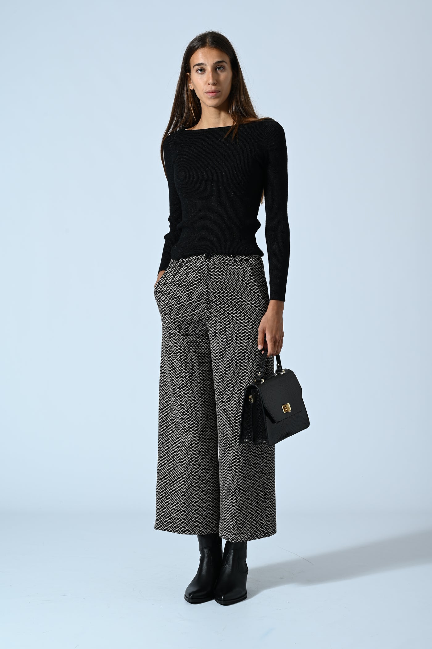 PANTALONI CROPPED IN FANTASIA