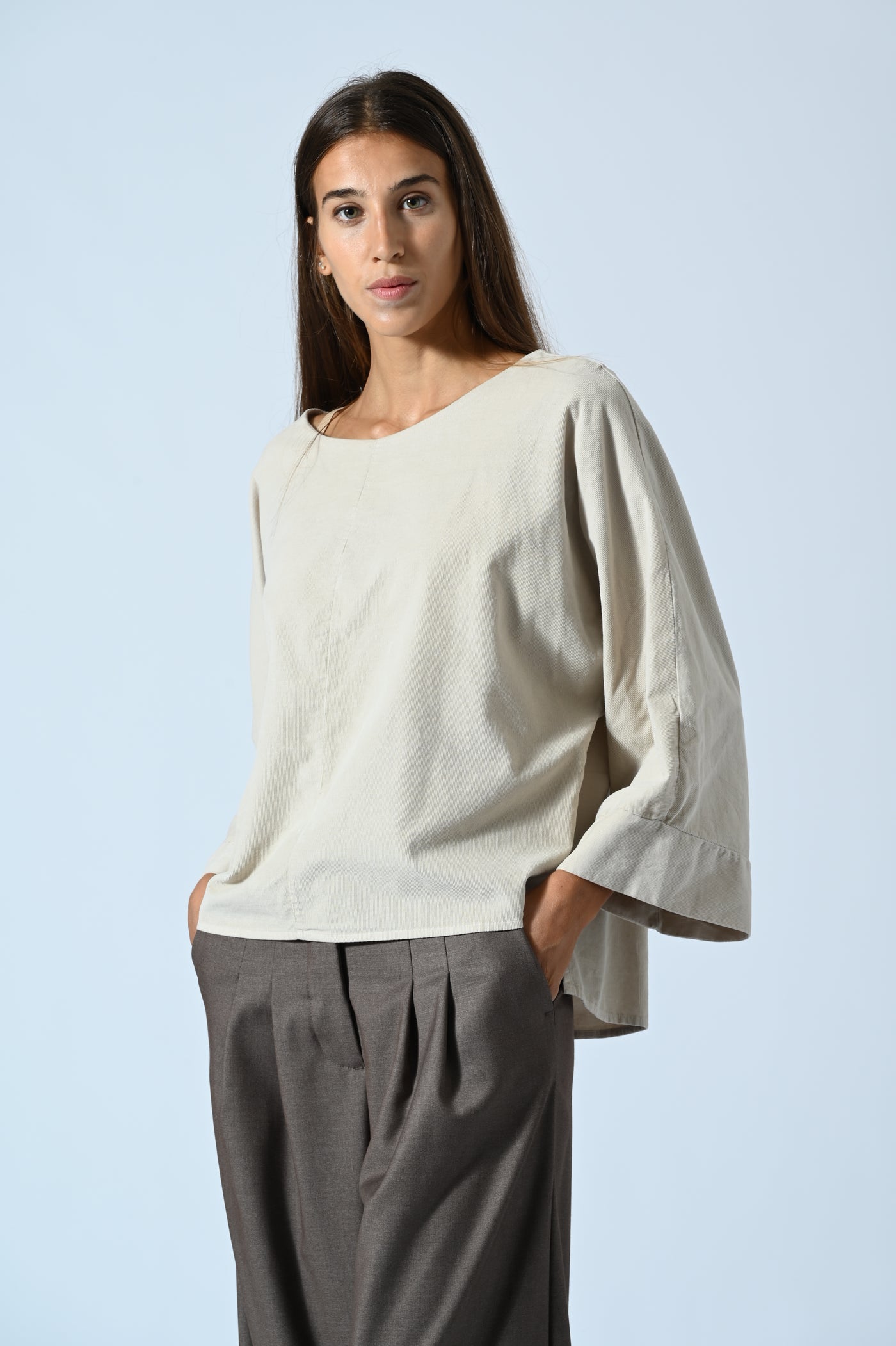 BLUSA IN VELLUTO MANICA AMPIA