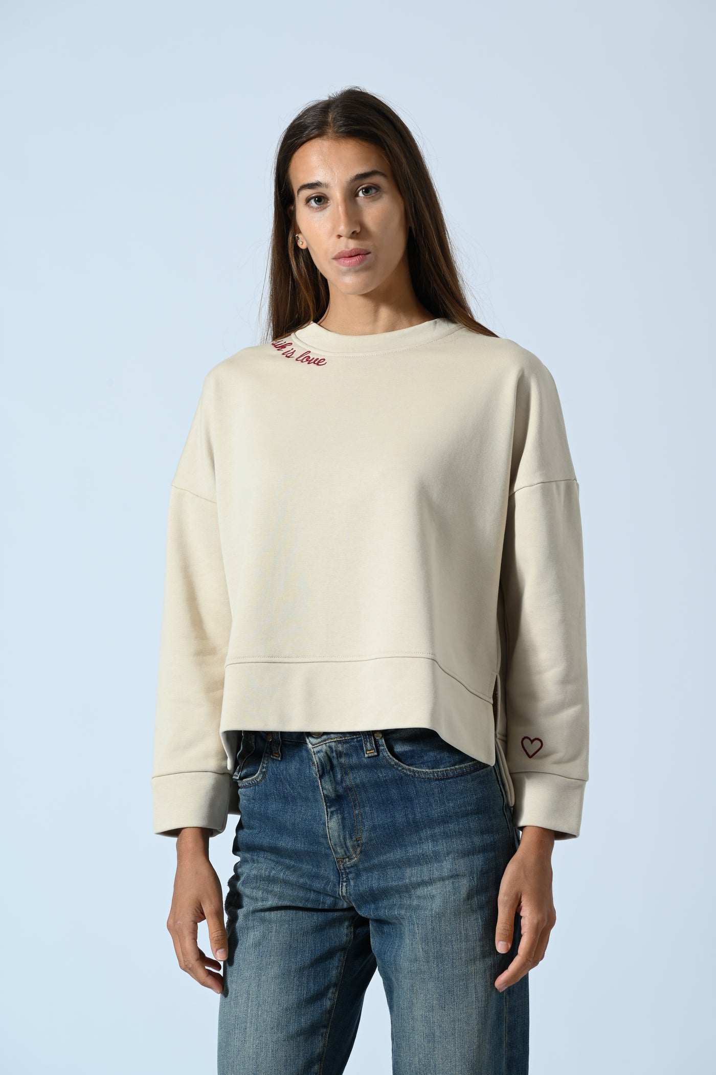 FELPA GIROCOLLO CON RICAMO