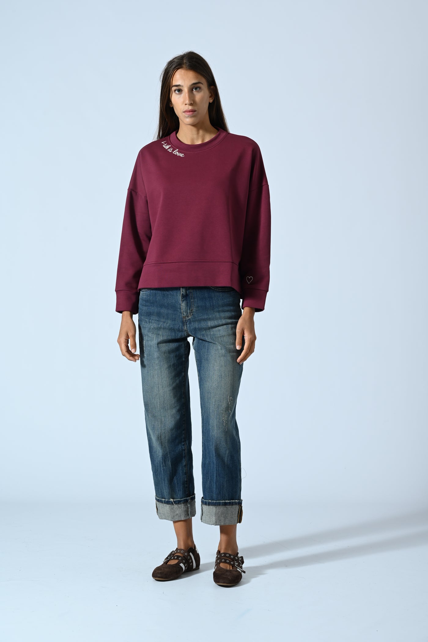 FELPA GIROCOLLO CON RICAMO