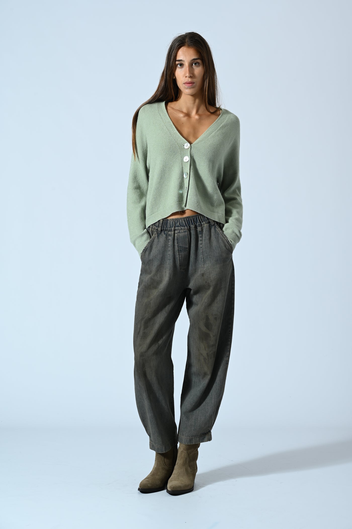 CARDIGAN CORTO BOTTONI
