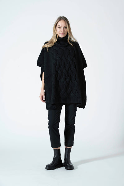 PONCHO TRECCIA COLLO ALTO