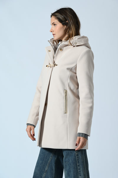 CAPPOTTO CON CAPPUCCIO E ALAMARI