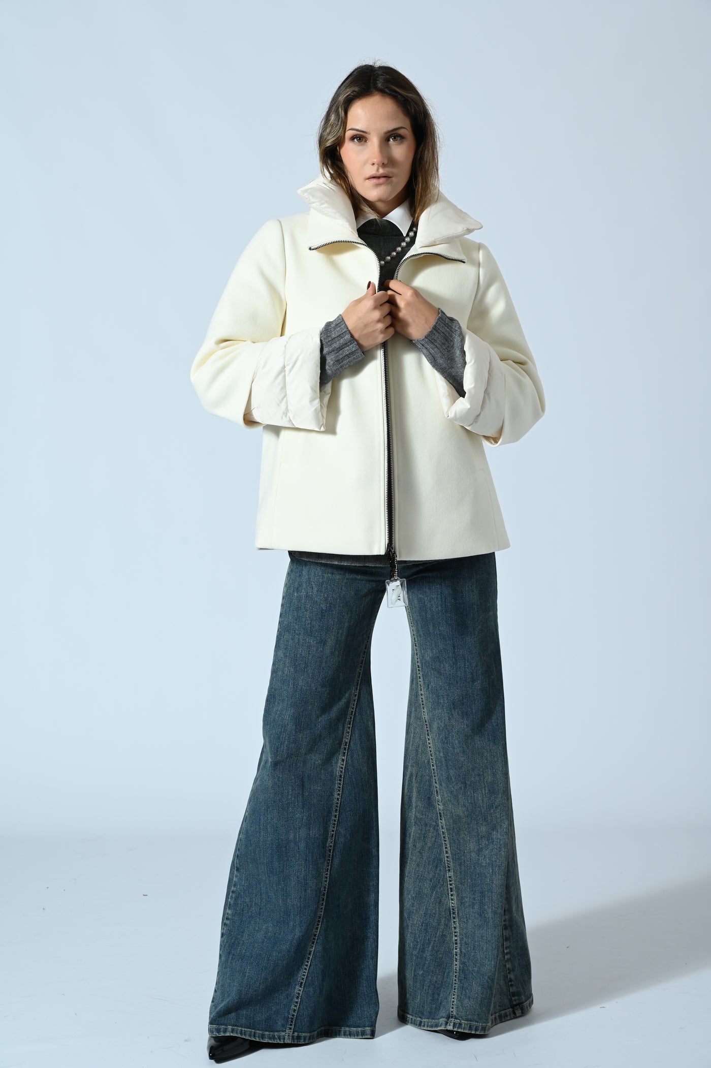 CAPPOTTO CORTO CON INSERTI ECOPIUMA