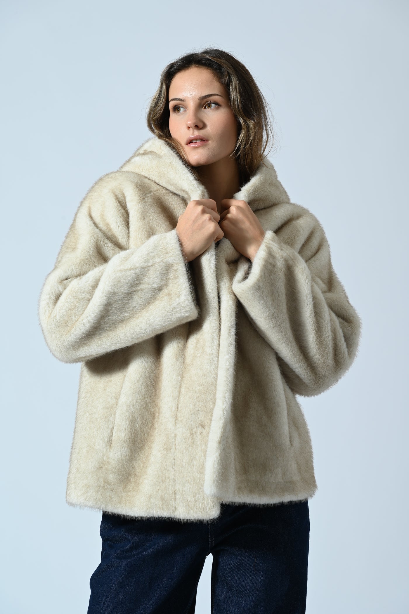 ECOPELLICCIA CON CAPPUCCIO