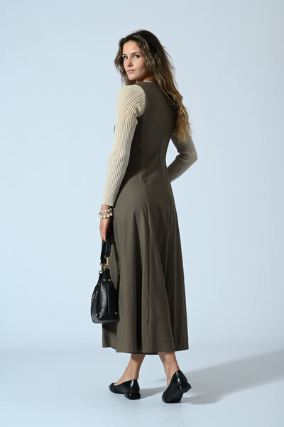 TUTA SMANICATA GAMBA LARGA