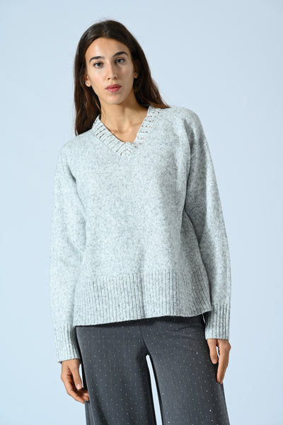 MAGLIA CON SCOLLO A V