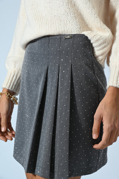 GONNA IN MANO LANA CON STRASS