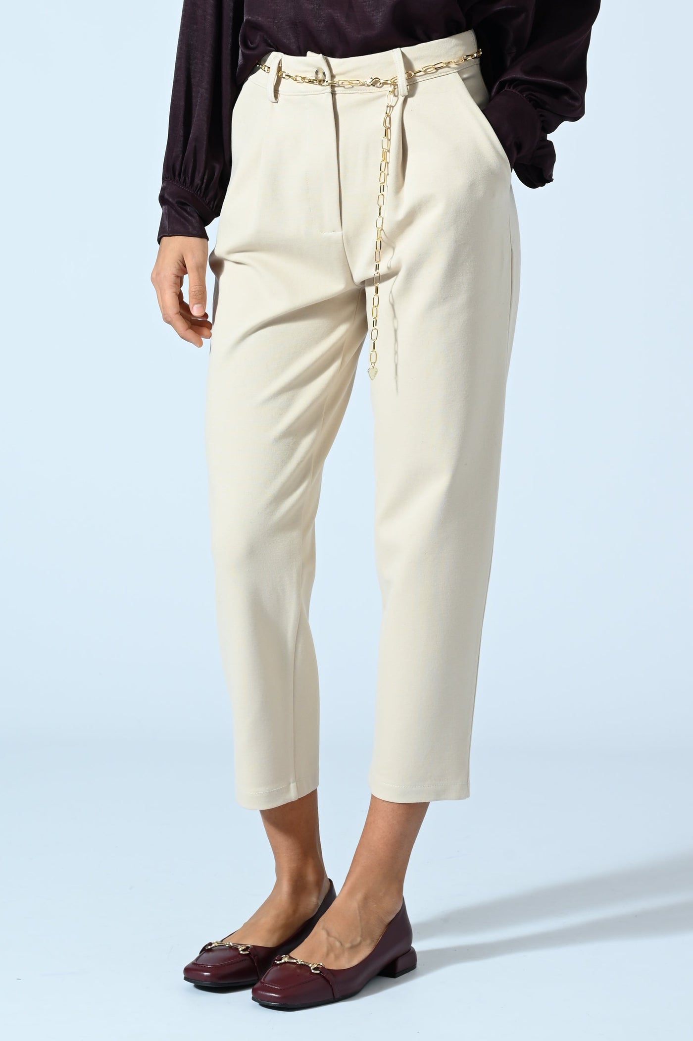 PANTALONI BOY FIT IN PUNTO MILANO