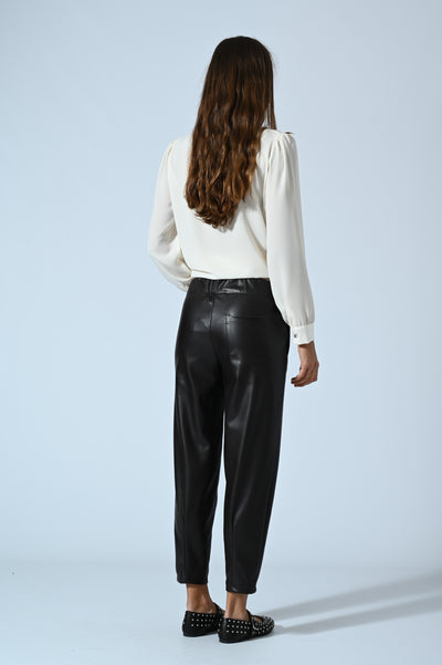 PANTALONI IN ECOPELLE