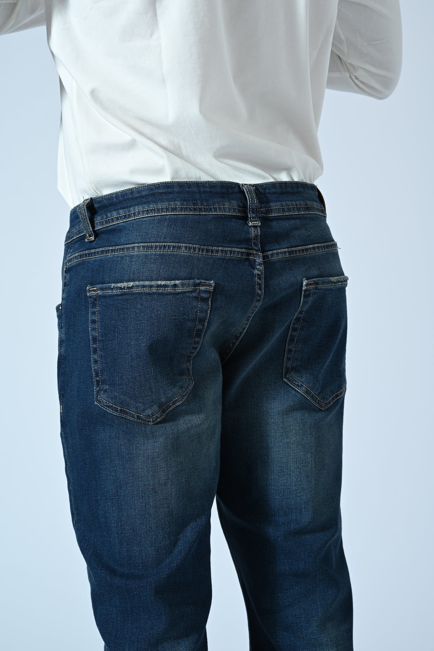 DENIM 5 TASCHE SLIM CON ABRASIONI