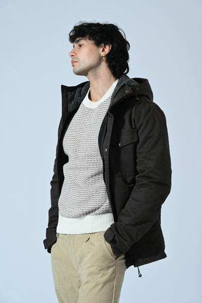 GIUBBOTTO CON CAPPUCCIO IN TESSUTO CERATO