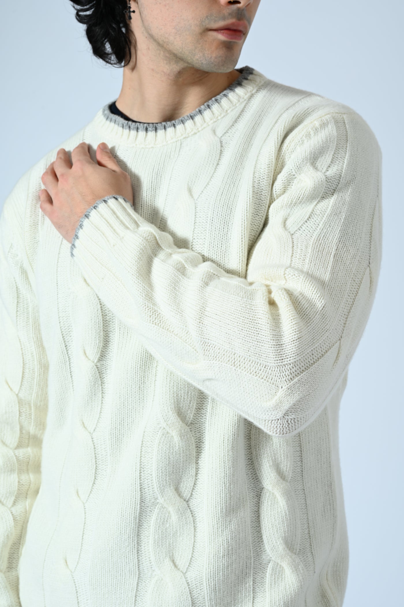 MAGLIA GIROCOLLO A TRECCE