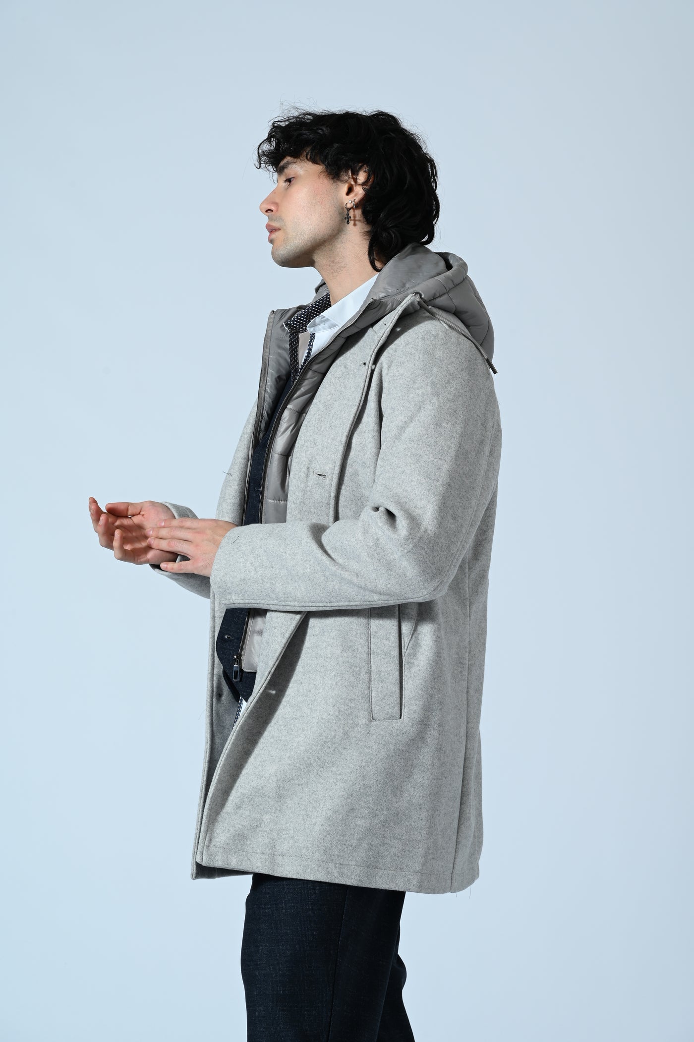 CAPPOTTO CON PETTORINA E CAPPUCCIO REMOVIBILI