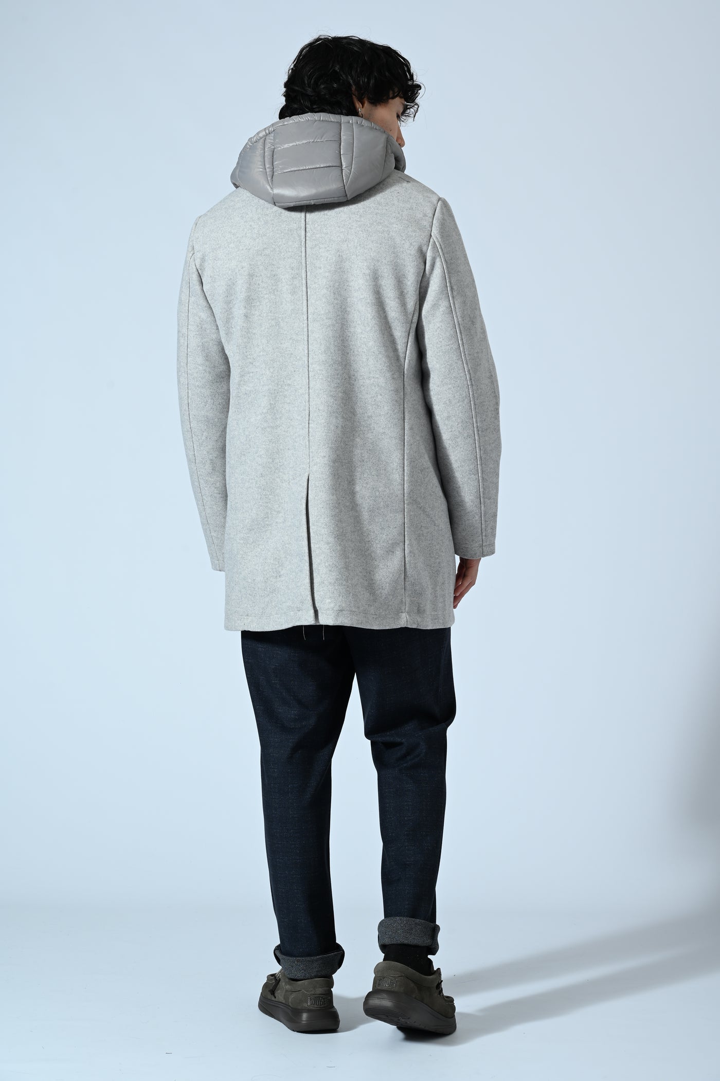 CAPPOTTO CON PETTORINA E CAPPUCCIO REMOVIBILI