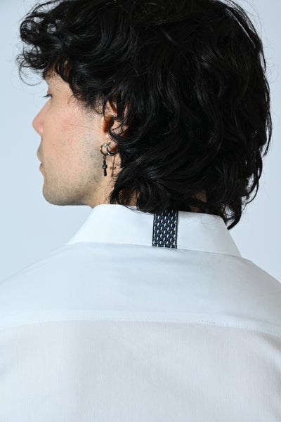 CAMICIA COTONE TINTA UNITA CON INSERTI FANTASIA