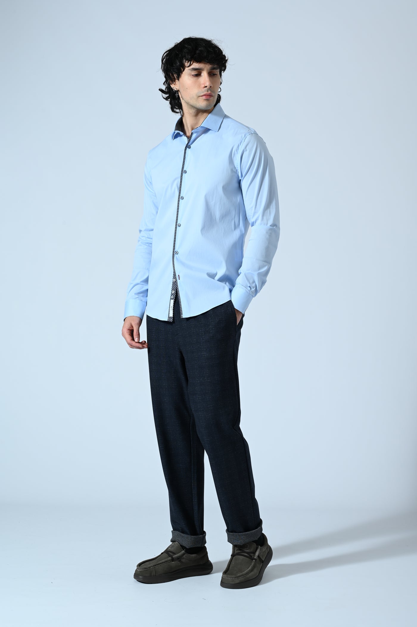 CAMICIA COTONE TINTA UNITA CON INSERTI FANTASIA