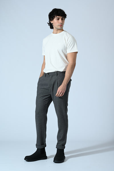 PANTALONE CHINO GESSATO CON PINCE