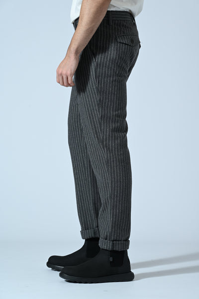 PANTALONE CHINO GESSATO CON PINCE