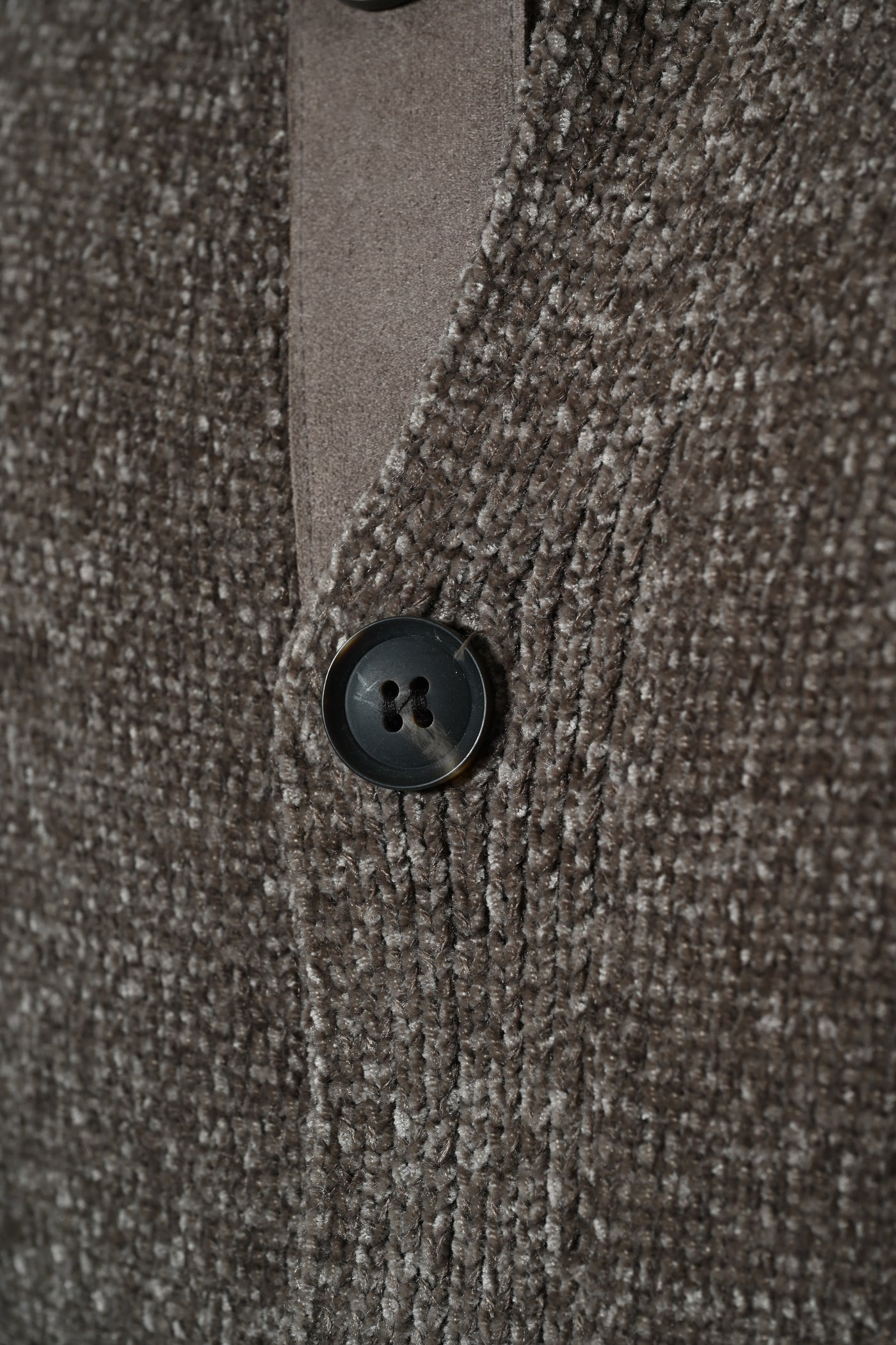 MAGLIA A GIUBBOTTO IN CINIGLIA