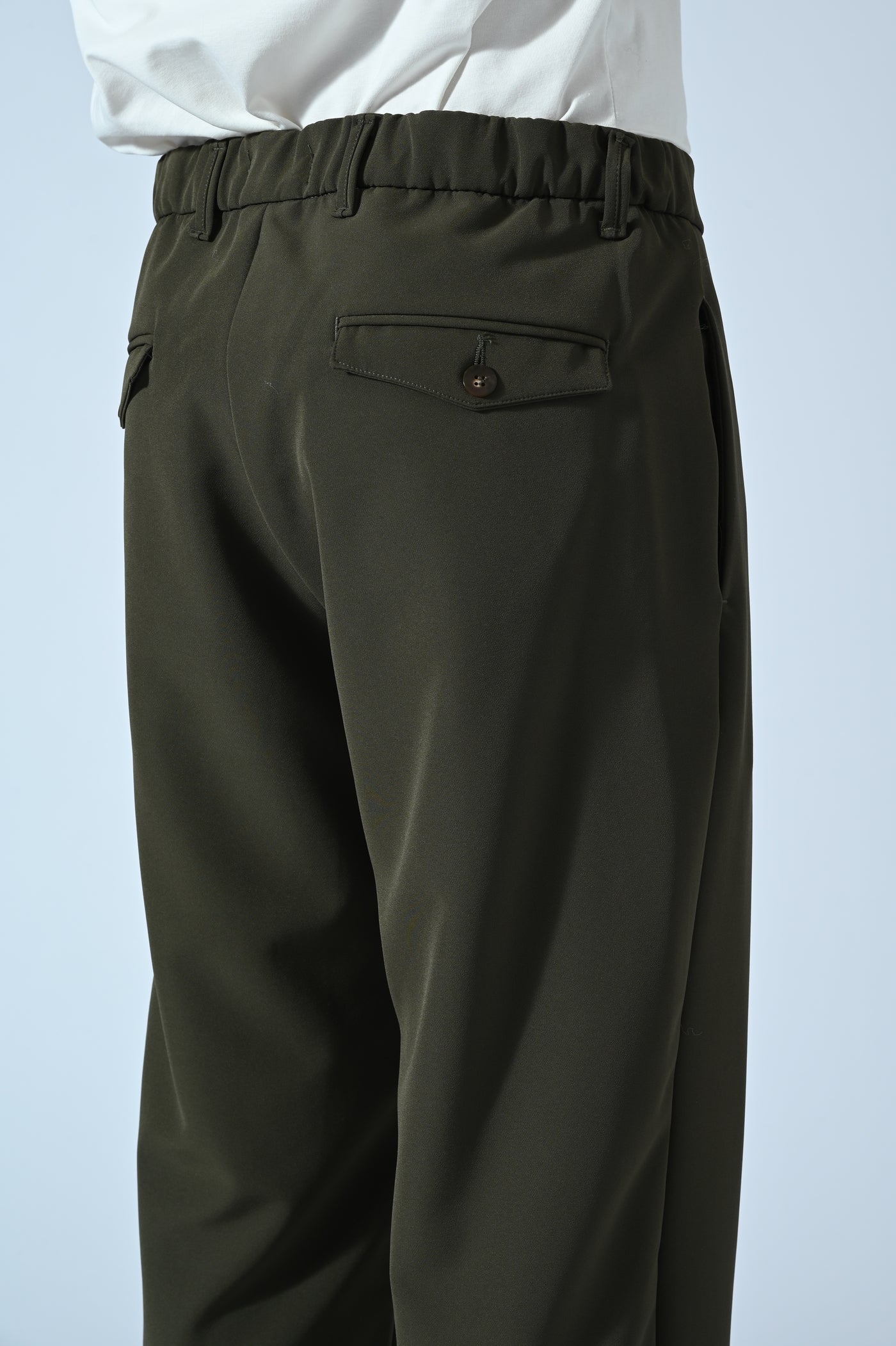 PANTALONE CHINO IN TESSUTO TECNICO