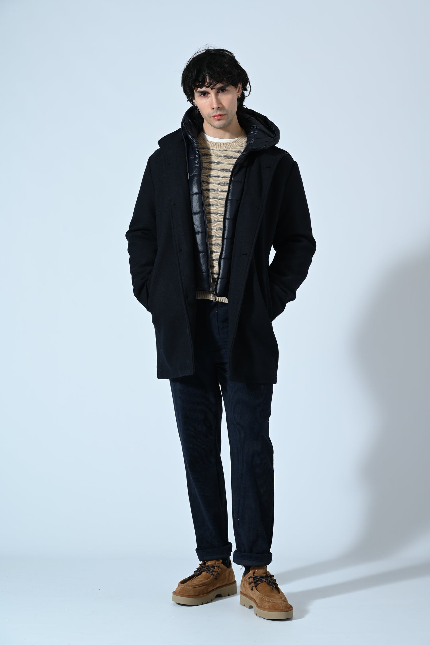 CAPPOTTO CON PETTORINA E CAPPUCCIO REMOVIBILI