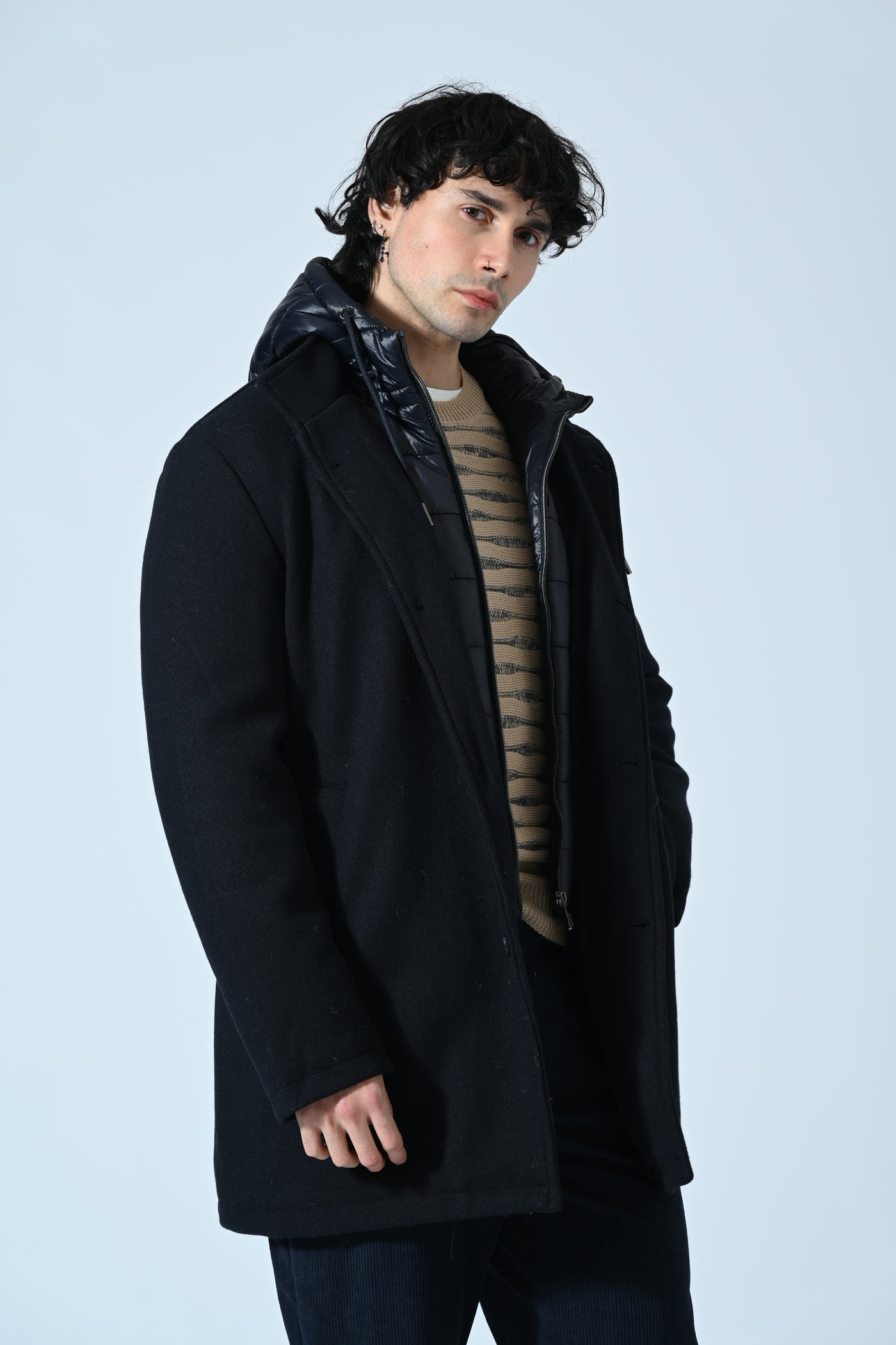 CAPPOTTO CON PETTORINA E CAPPUCCIO REMOVIBILI